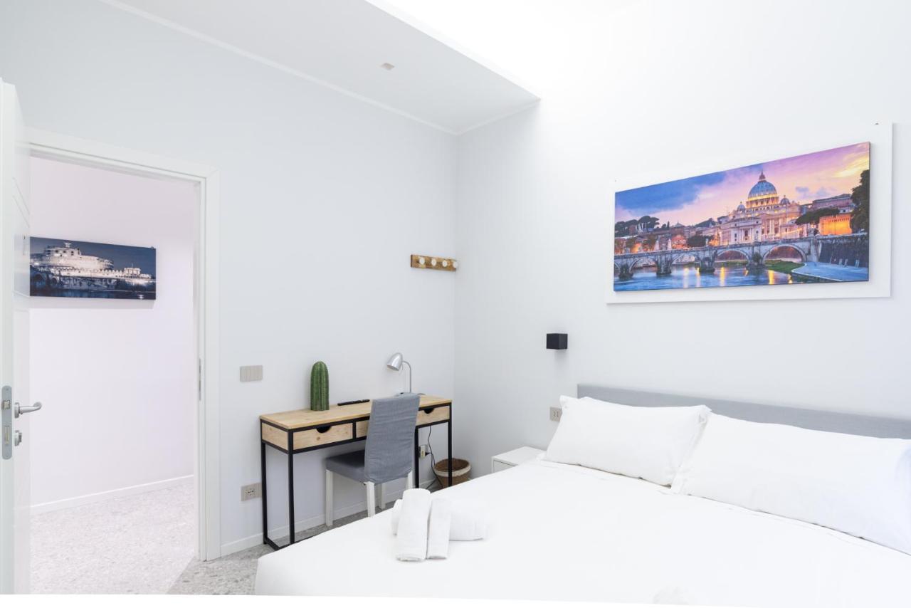 White Home Suite And Rooms Rome Bagian luar foto
