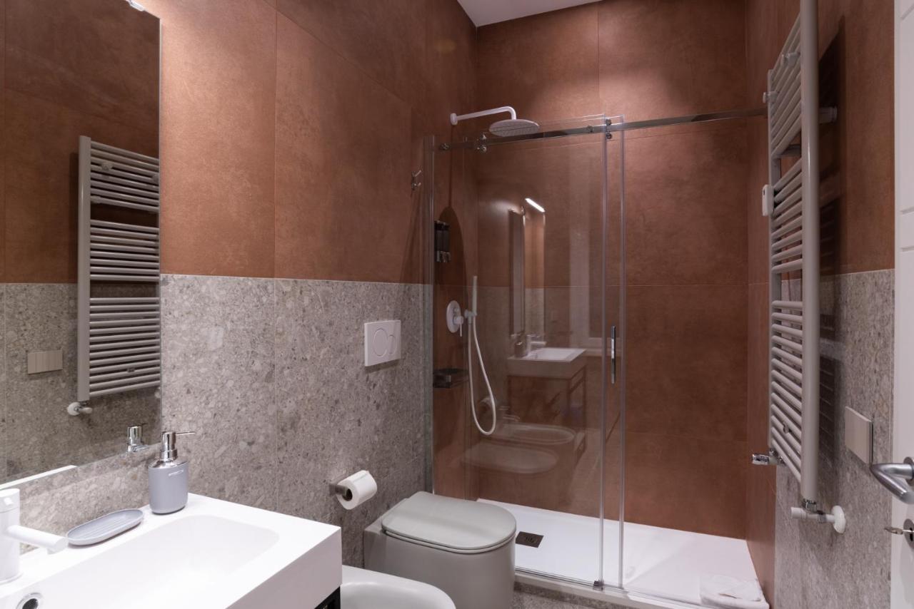 White Home Suite And Rooms Rome Bagian luar foto