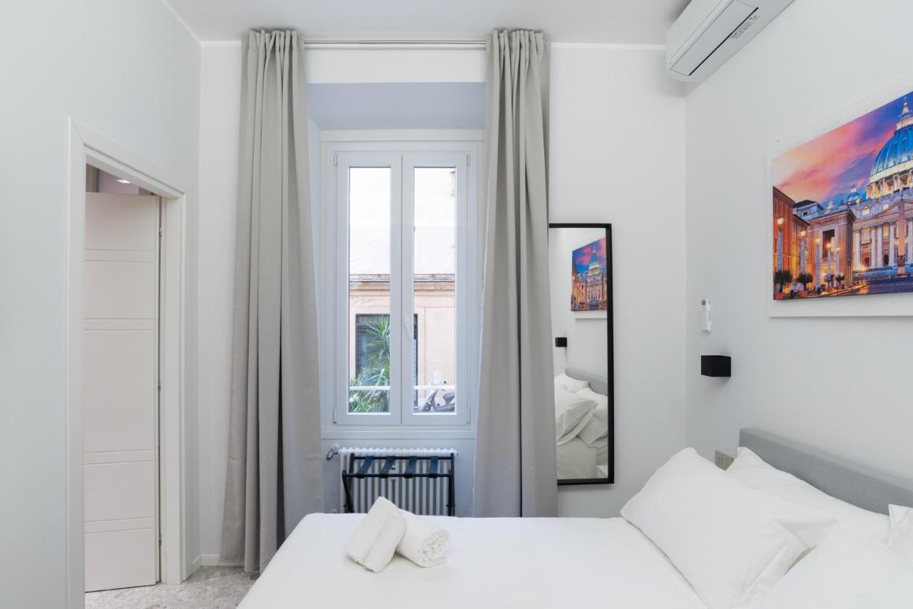 White Home Suite And Rooms Rome Bagian luar foto