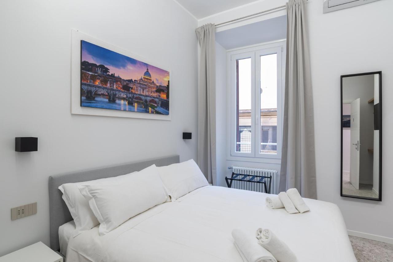 White Home Suite And Rooms Rome Bagian luar foto